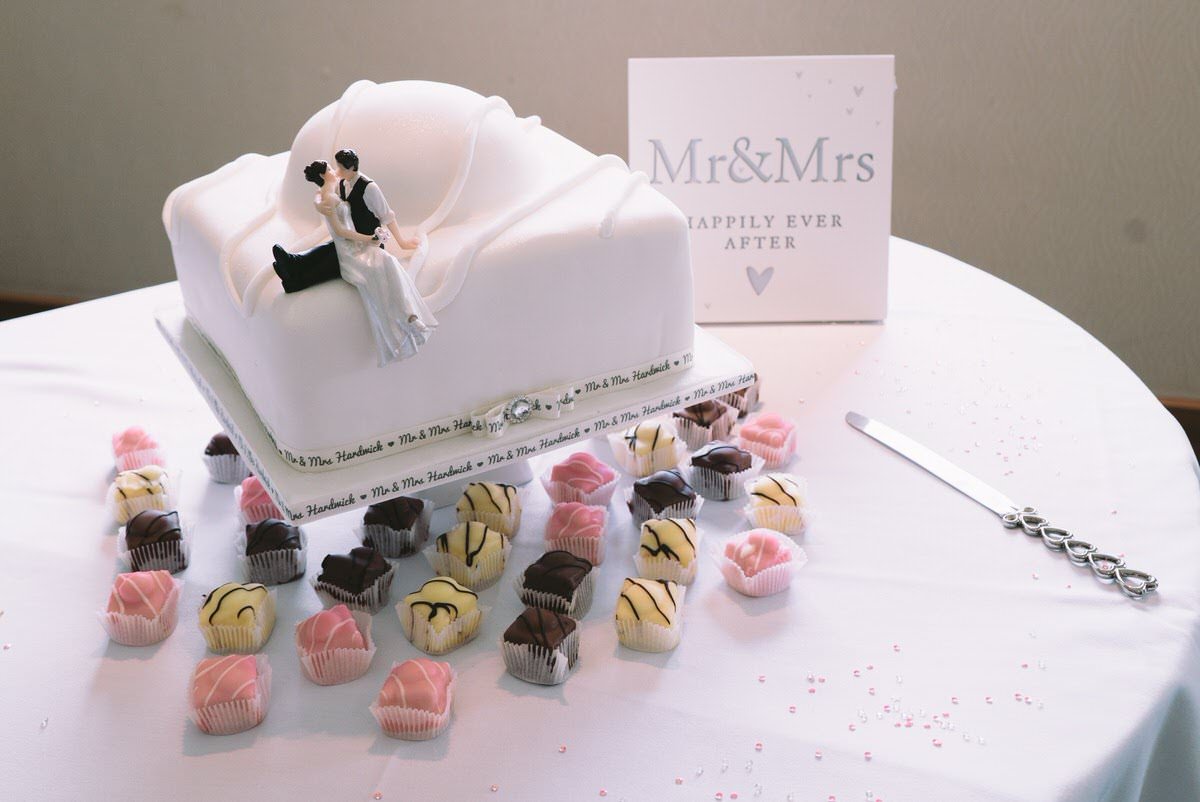 Greywood Hall Wedding Cake